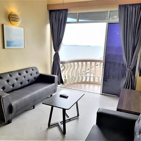 Bestview Maisons Private Beach Suites Port Dickson Exterior photo